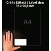 Obrázek ukazuje ruku vedle specifikace velikosti štítku pro papír formátu A4, uvádějící rozměry 96 x 50,8 mm.